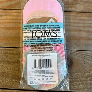 TOMS Colorful NEW No-Show Socks Set of 3 Daisy Tie Dye Pink Blue Green OS